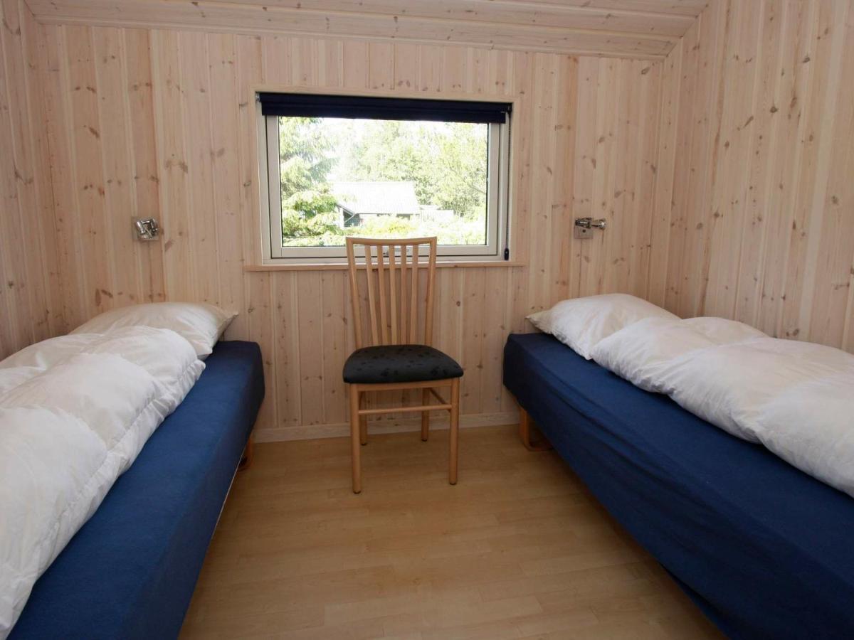 10 Person Holiday Home In R Dby Kramnitse Экстерьер фото
